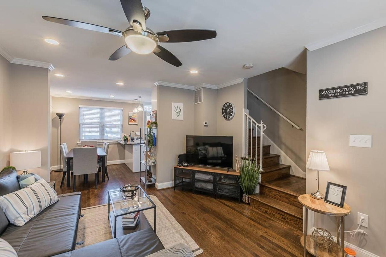 Beautiful 3Br 2Ba House With Cozy Backyard By Cozysuites Alexandria Extérieur photo