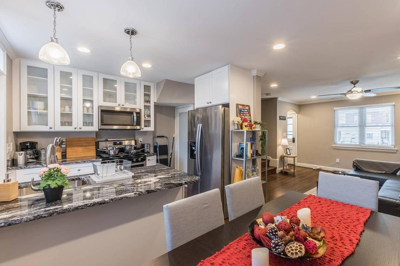 Beautiful 3Br 2Ba House With Cozy Backyard By Cozysuites Alexandria Extérieur photo