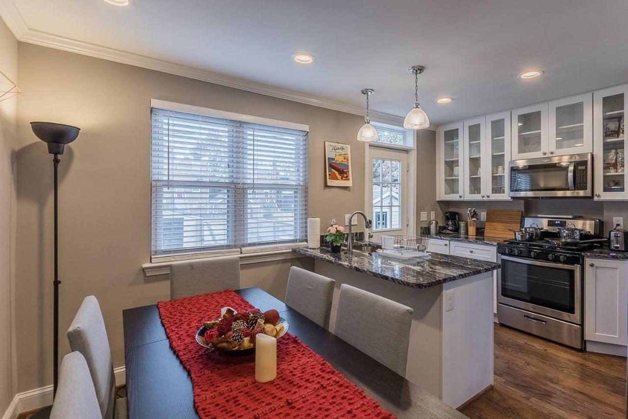 Beautiful 3Br 2Ba House With Cozy Backyard By Cozysuites Alexandria Extérieur photo