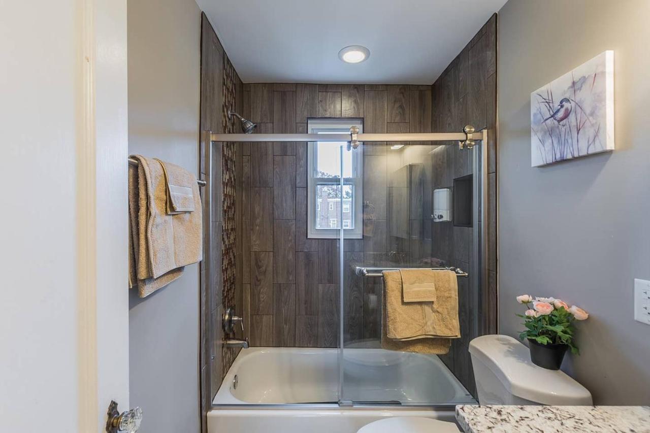 Beautiful 3Br 2Ba House With Cozy Backyard By Cozysuites Alexandria Extérieur photo