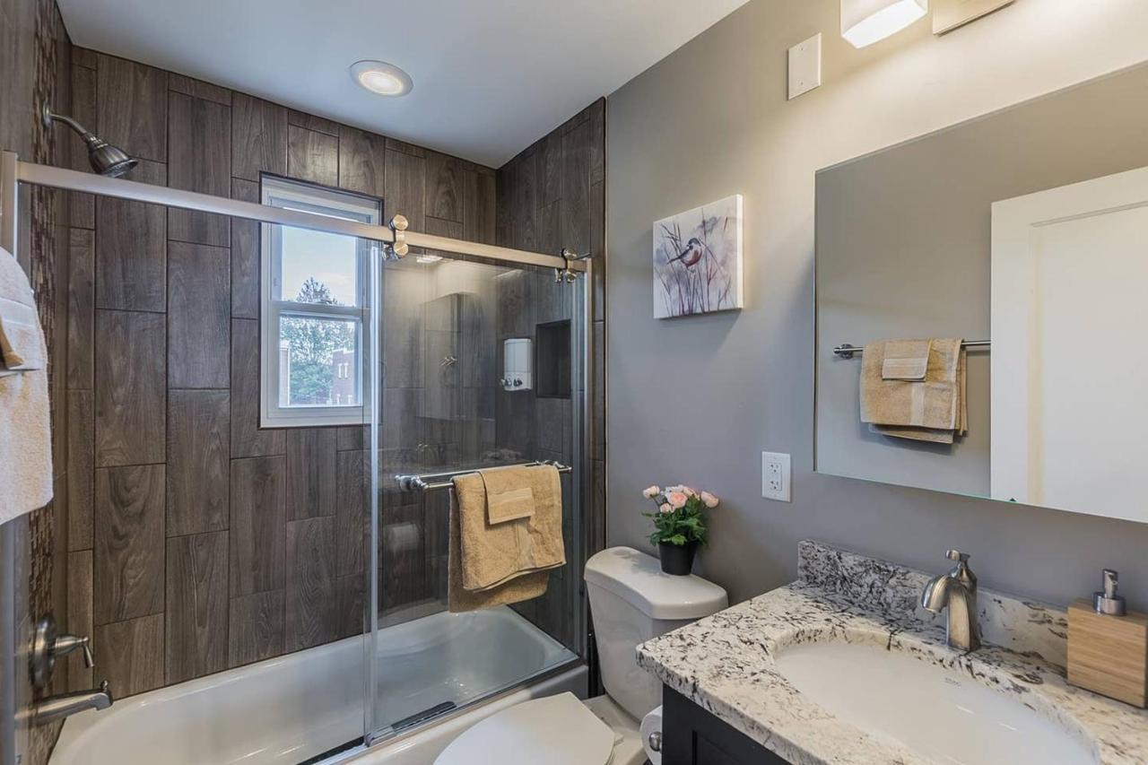 Beautiful 3Br 2Ba House With Cozy Backyard By Cozysuites Alexandria Extérieur photo